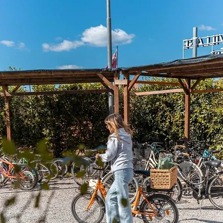 Campingplatz Village Costa Est *