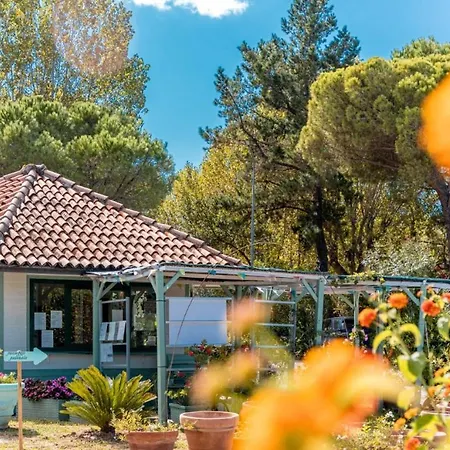 Campingplatz Village Costa Est *