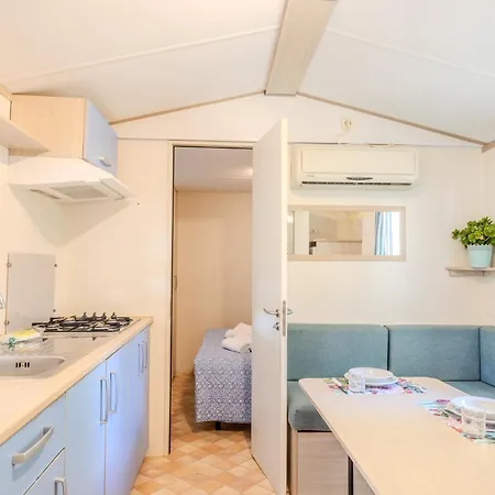 Village Costa Est * Riotorto