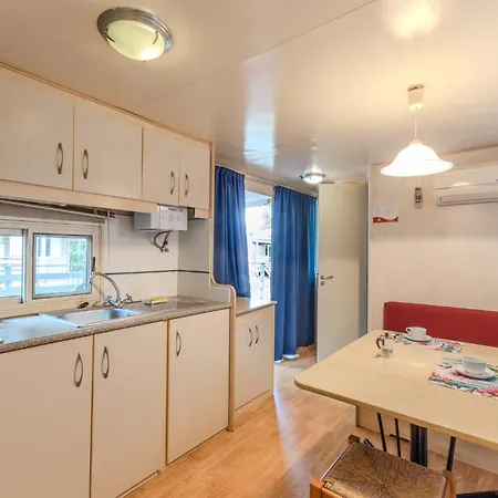 Village Costa Est * Riotorto