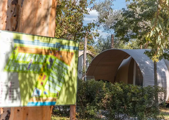 Κάμπινγκ Village Costa Est Riotorto