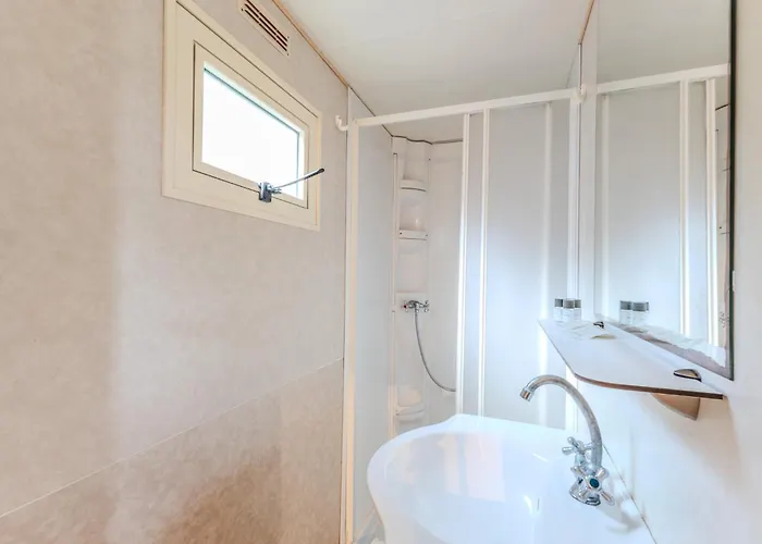 Κάμπινγκ Village Costa Est *